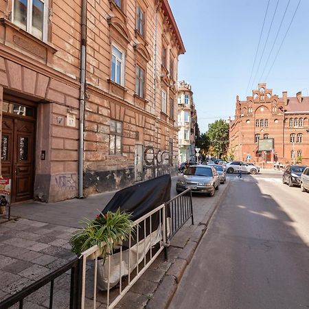 Alfa Apartments Ohiienka 17 2 Lviv Kültér fotó